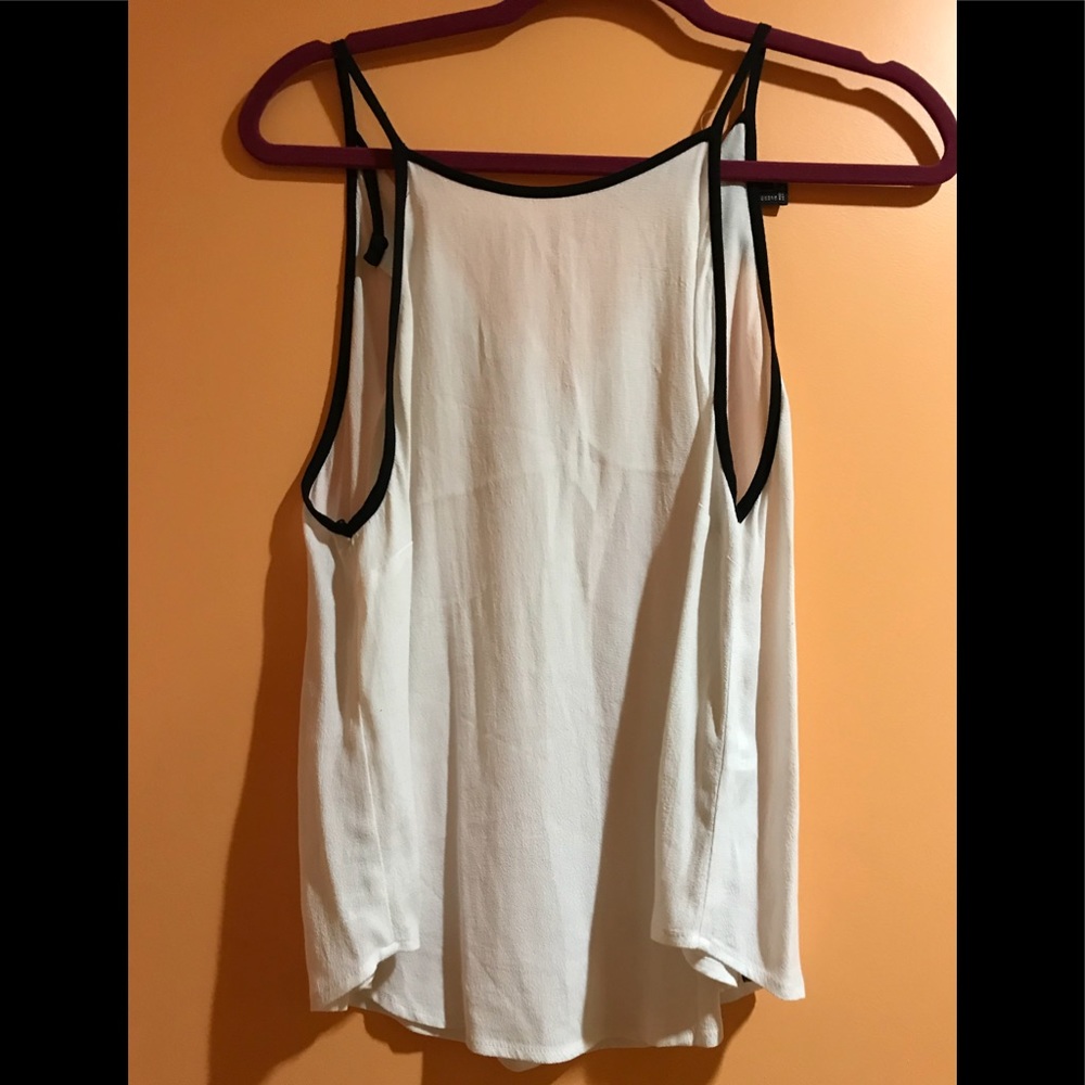 Whit business casual blouse